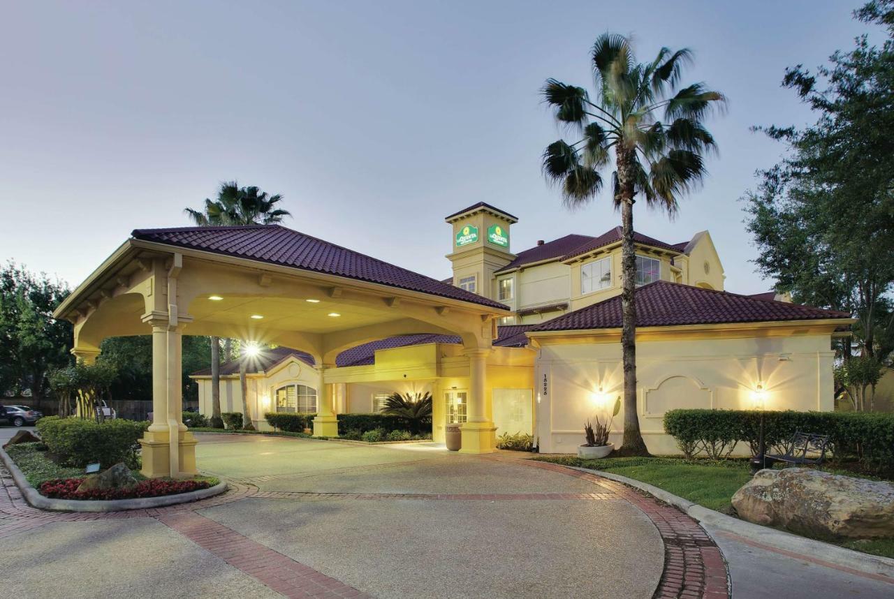 Отель La Quinta By Wyndham Houston West Park 10 Экстерьер фото